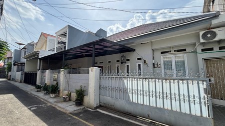 Rumah 2 Lantai Luas & Strategis di Tebet Barat - Cocok untuk Hunian Besar atau Usaha