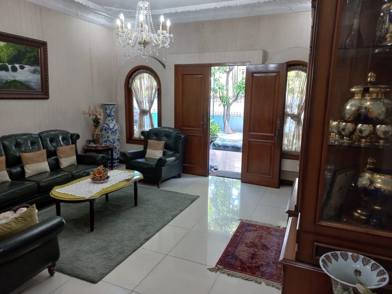 Rumah Hitung Tanah Area Cipete