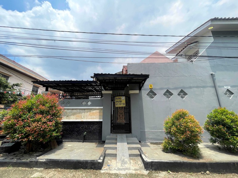 Rumah 2 Lantai Cantik Full Renovation di Jatisari Permai 