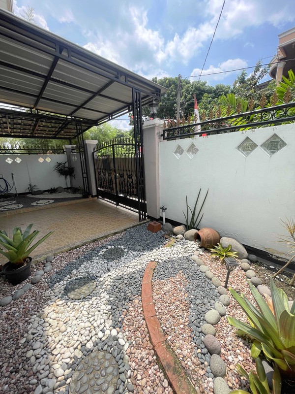 Rumah 2 Lantai Cantik Full Renovation di Jatisari Permai 