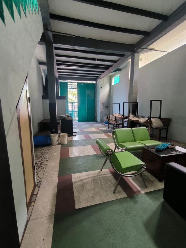 MURAH Dijual 300 m2 Ruko dan Gudang Raya Banjar Sugihan - Raya Manukan Kulon - Nol Jalan Raya Row Lebar 4 Mobil Surabaya Barat Dekat Margomulyo, Tandes, Grand Pakuwon, Akses Tol Benowo