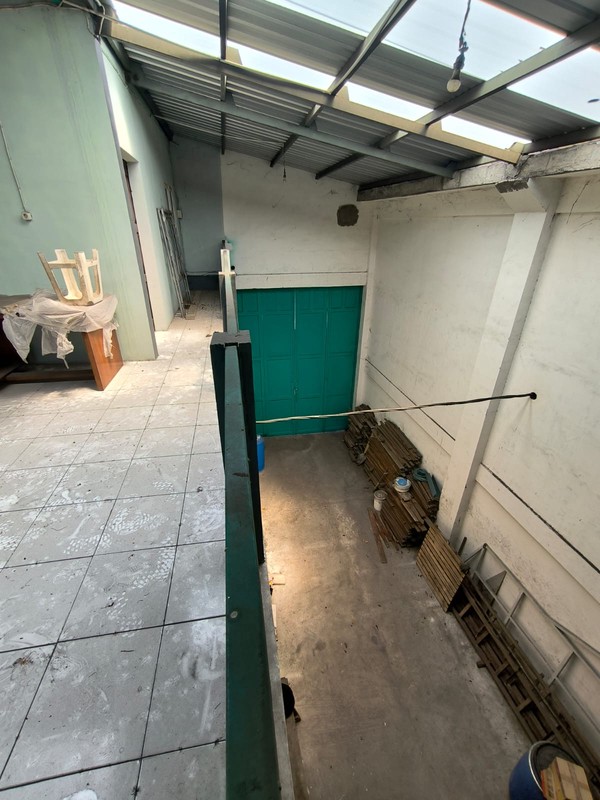 MURAH Dijual 300 m2 Ruko dan Gudang Raya Banjar Sugihan - Raya Manukan Kulon - Nol Jalan Raya Row Lebar 4 Mobil Surabaya Barat Dekat Margomulyo, Tandes, Grand Pakuwon, Akses Tol Benowo