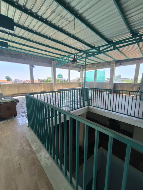 MURAH Disewakan Ruko plus Gudang  Jalan Raya Banjar Sugihan - Raya Manukan Kulon - Nol Jalan Raya Row Lebar 4 Mobil Surabaya Barat Dekat Margomulyo, Tandes, Grand Pakuwon, Akses Tol Benowo