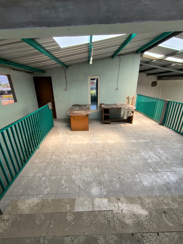 MURAH Disewakan Ruko plus Gudang  Jalan Raya Banjar Sugihan - Raya Manukan Kulon - Nol Jalan Raya Row Lebar 4 Mobil Surabaya Barat Dekat Margomulyo, Tandes, Grand Pakuwon, Akses Tol Benowo