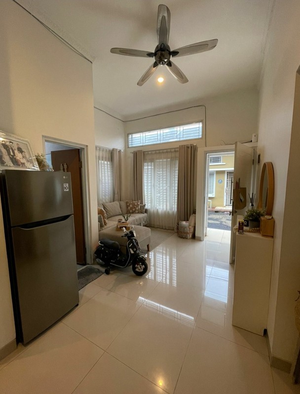 Rumah Cantik Minimalis Siap Huni di bawah 1M di Cipadu