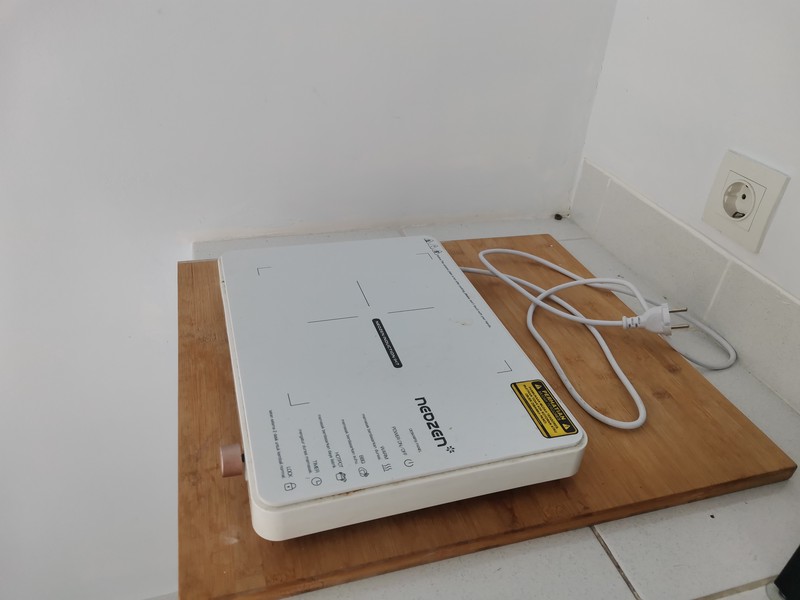 APT DENGAN VIEW SWIMMING POOL DAN CENTRAL OF BSD CITY