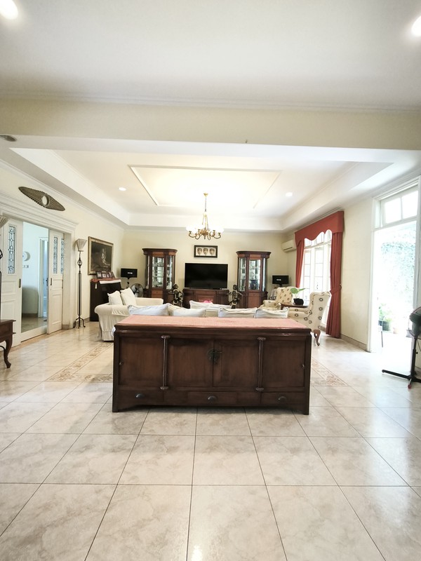 Rumah siap huni di Jl. Cisanggiri Kebayoran Baru Jakarta Selatan