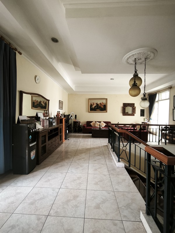 Rumah siap huni di Jl. Cisanggiri Kebayoran Baru Jakarta Selatan