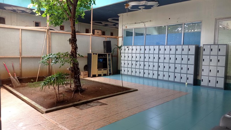 Dijual Properti Multiguna Gudang + Rumah 10 Kamar Tidur Di Pusat Sumpiuh, Banyumas