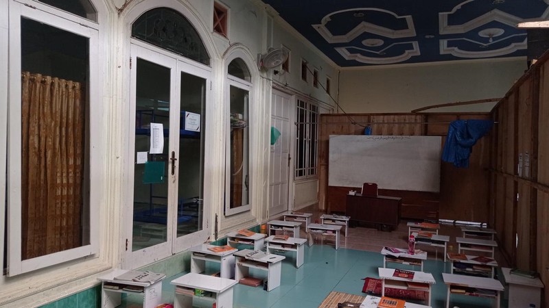 Dijual Properti Multiguna Gudang + Rumah 10 Kamar Tidur Di Pusat Sumpiuh, Banyumas