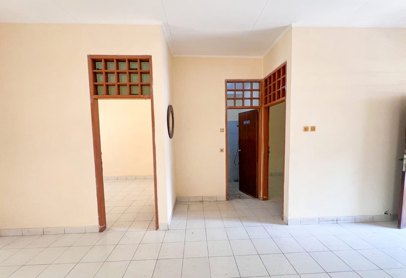 Dijual Rumah Terawat Lokasi Di Jl. Gardenia, Tangerang Selatan