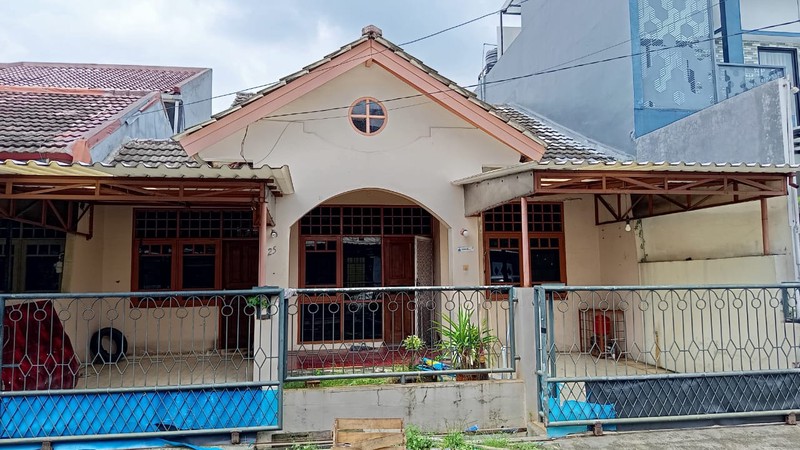 Dijual Rumah Terawat Lokasi Di Jl. Gardenia, Tangerang Selatan