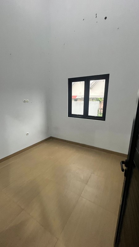 Disewakan Rumah 2 Lantai Semi-Furnish Strategis Ngendak, Caturtunggal - Hanya 5 Menit Ke Amplaz