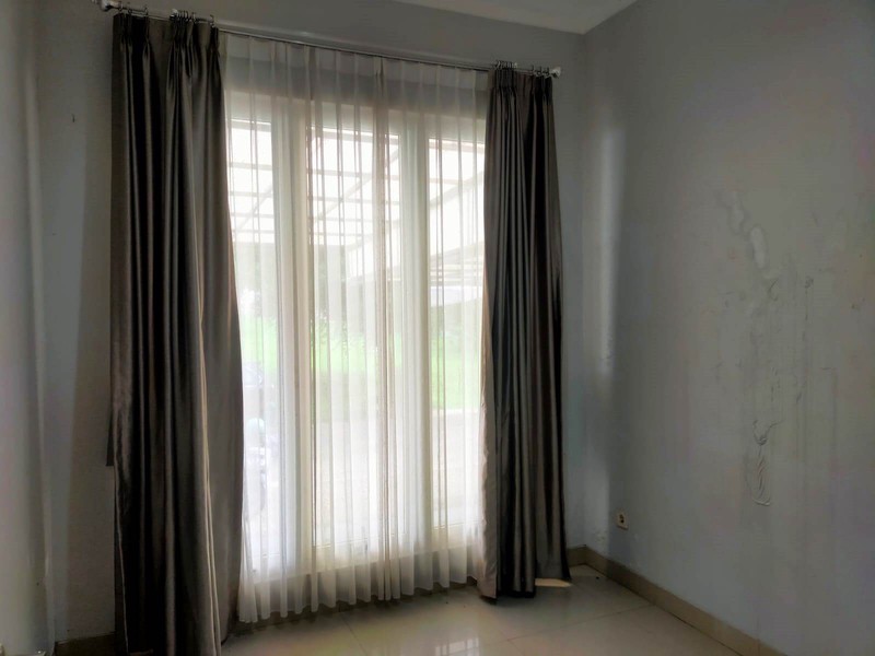 Rumah 3 Lantai dalam Cluster Lokasi Strategis di Bintaro Sektor 7