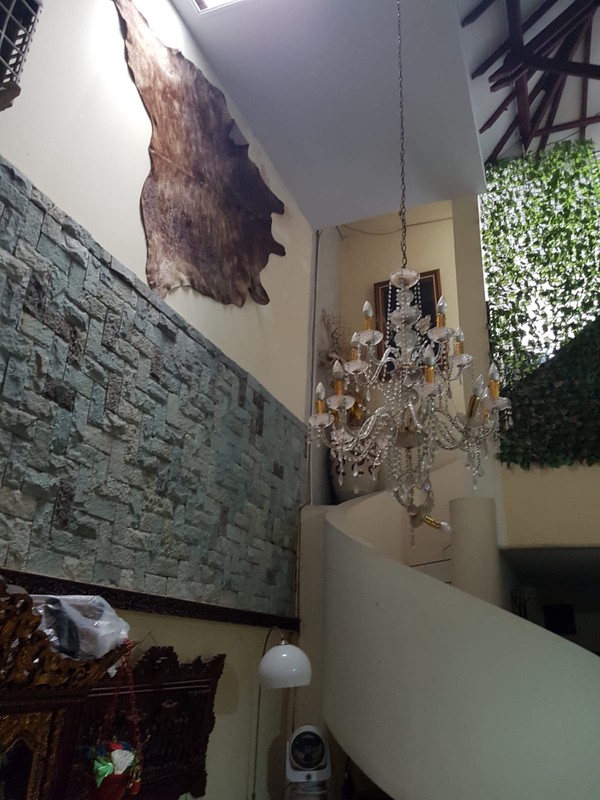 Rumah Hunian luas & nyaman di Jl. Hang Jebat, kawasan premium Kebayoran Baru Jakarta Selatan