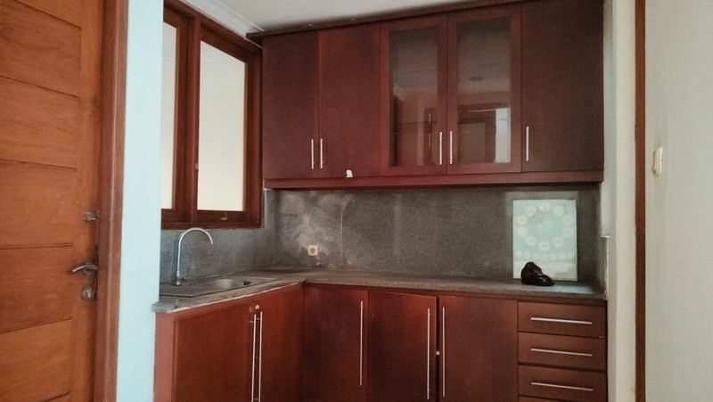 Rumah 2 Lantai di Jl. Melati Lestari Indah (Dalam Kompleks), Lebak Bulus, Jakarta Selatan