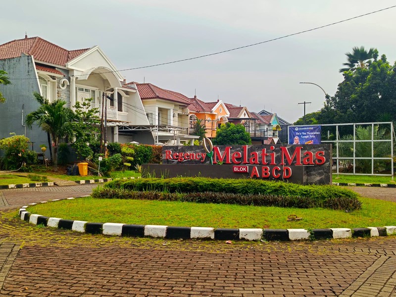 Rumah Bagus Di Regency Melati Mas BSD Tangerang Selatan