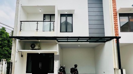 Rumah Bagus Di Casa 9 Cilandak Jakarta Selatan