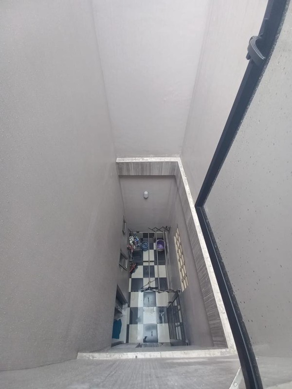 Rumah Bagus Di Neo Catalonia, Nusa Loka BSD Tangerang Selatan