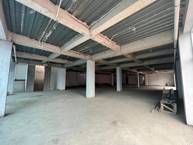 Gedung Ex-Showroom Di Menteng, Jakarta Pusat