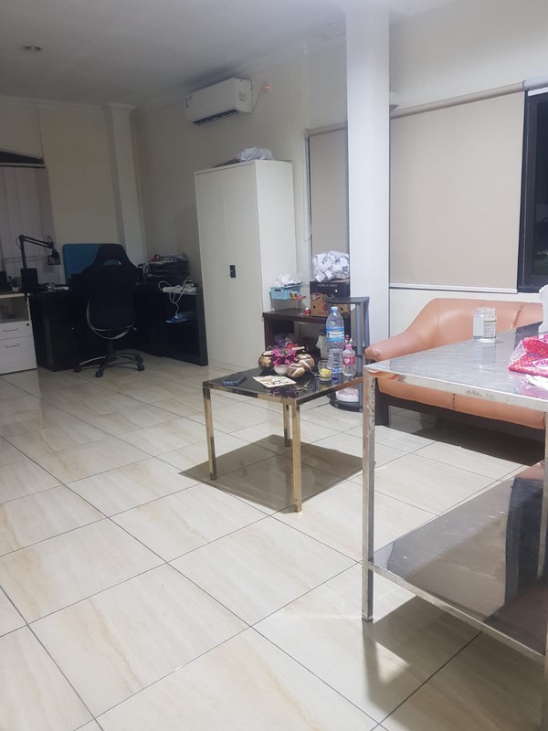 Rumah +kantor Papandayan Raya depan Lyn Cafe Bendan Ngisor Semarang Selatan JUAL CEPAT.