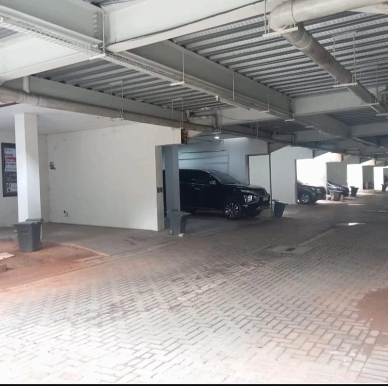 Rumah +kantor Papandayan Raya depan Lyn Cafe Bendan Ngisor Semarang Selatan JUAL CEPAT.