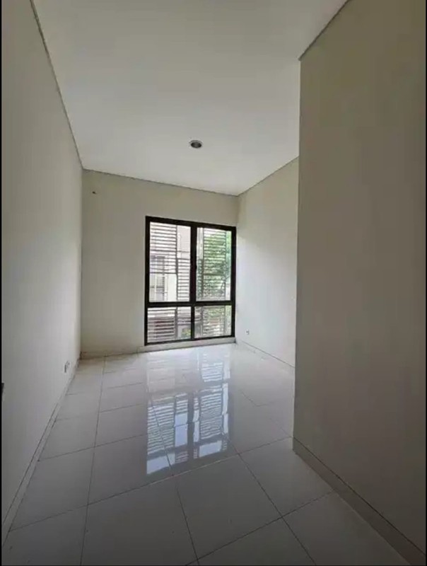 Rumah +kantor Papandayan Raya depan Lyn Cafe Bendan Ngisor Semarang Selatan JUAL CEPAT.