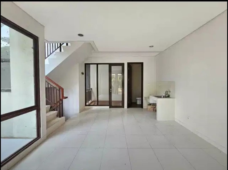 Rumah +kantor Papandayan Raya depan Lyn Cafe Bendan Ngisor Semarang Selatan JUAL CEPAT.