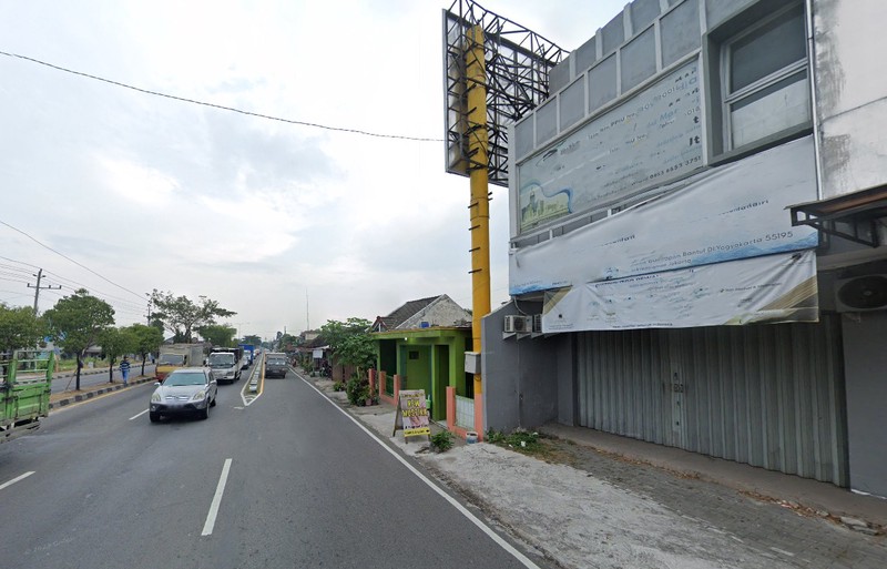 Dijual Ruko Dua Lantai Nol Km Jalan Ringroad Timur Wonocatur - Lokasi Strategis Komersial Banguntapan, Bantul