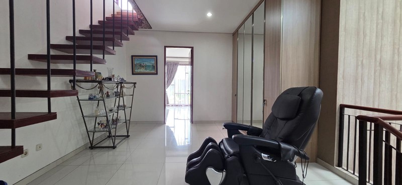 Rumah mewah siap huni - Pondok Indah Jakarta Selatan