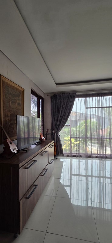 Rumah mewah siap huni - Pondok Indah Jakarta Selatan