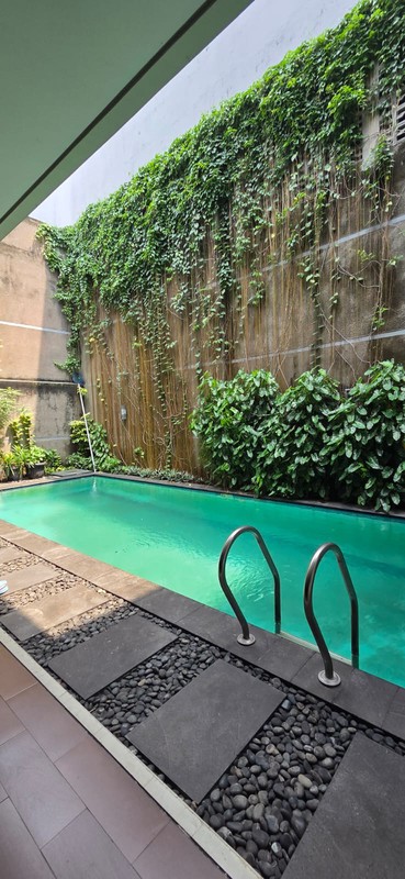 Rumah mewah siap huni - Pondok Indah Jakarta Selatan