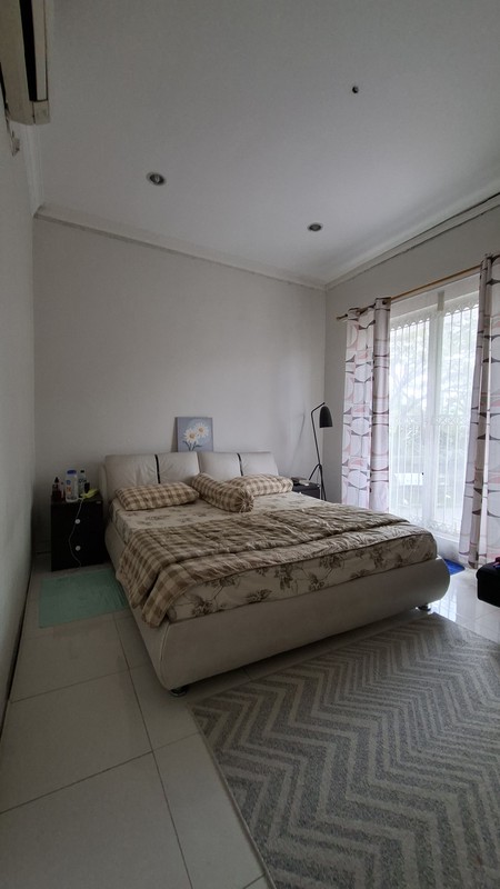 Rumah HOOK di Bintaro Jaya Sektor 9 SHM dalam Cluster KT 5+2 KM 4+2.