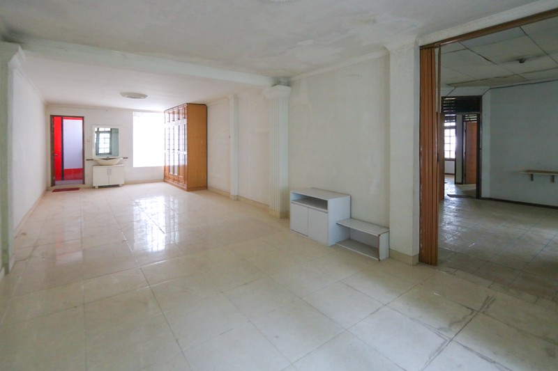 Rumah Luas di Cluster Nyaman di Kelapa Gading, Dekat Sunter, JGC