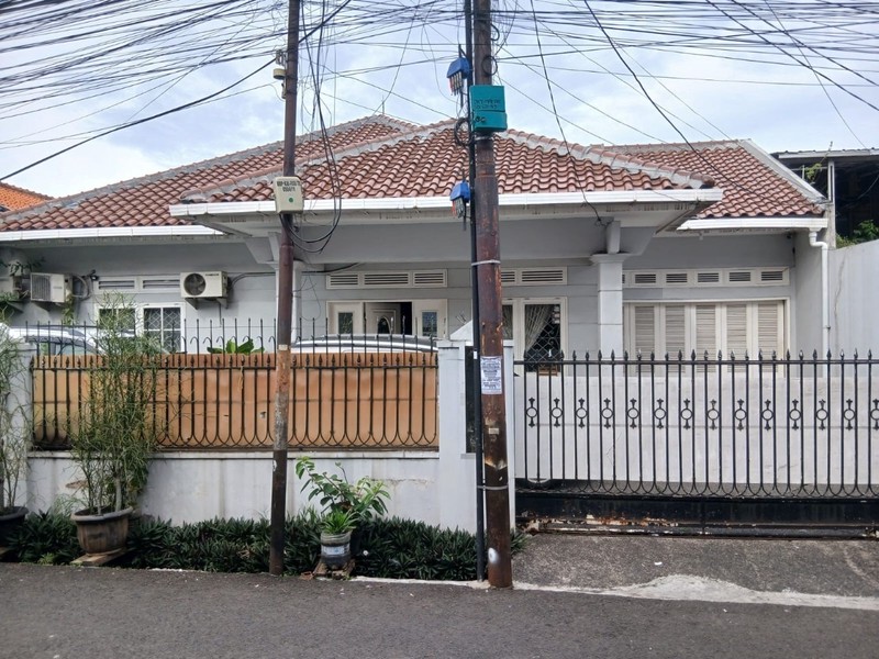 Rumah Bebas Banjir Hanya 300 Meter Dari Jl Gatot Subroto