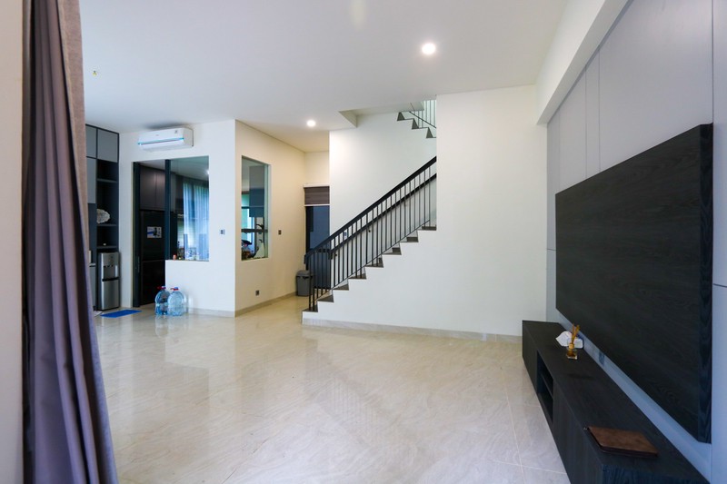 Rumah Hoek Tanglin Parc Sanctuary, Sentul City, Babakan Madang   