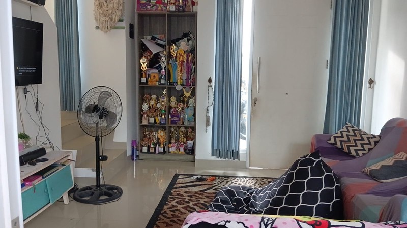 RUMAH CANTIK 2 LANTAI  SIAP  HUNI DI HARVEST CITY CILEUNGSI