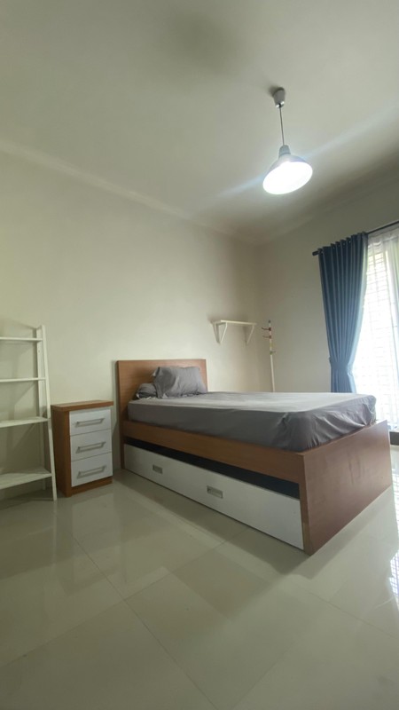 Rumah Cantik di Puri Bintaro - Depan Taman, Lingkungan Asri & Nyaman