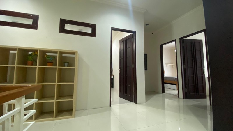 Rumah Cantik di Puri Bintaro - Depan Taman, Lingkungan Asri & Nyaman