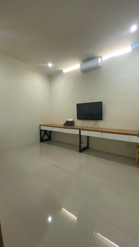 Rumah Cantik di Puri Bintaro - Depan Taman, Lingkungan Asri & Nyaman