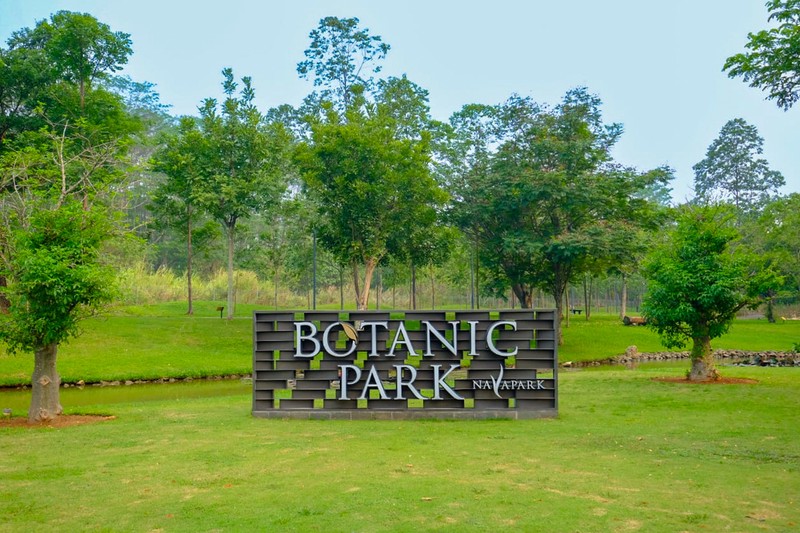 Rumah Mewah Lancewood Navapark BSD City dekat Botanic Villa & Tol