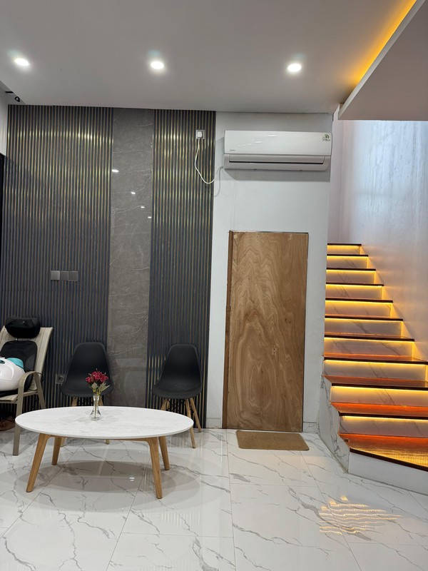 Rumah Furnished Bagus SHM Siap Huni Dengan Hunian Nyaman @Karawaci, Tangerang