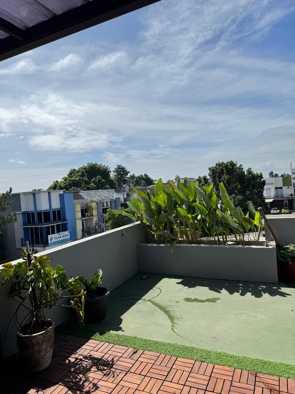 Rumah Furnished Bagus SHM Siap Huni Dengan Hunian Nyaman @Karawaci, Tangerang