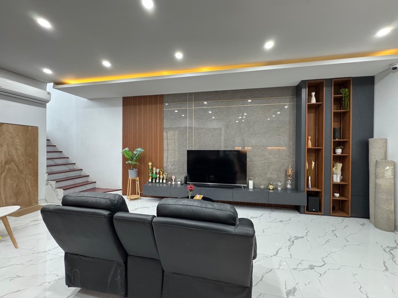 Rumah Furnished Bagus SHM Siap Huni Dengan Hunian Nyaman @Karawaci, Tangerang