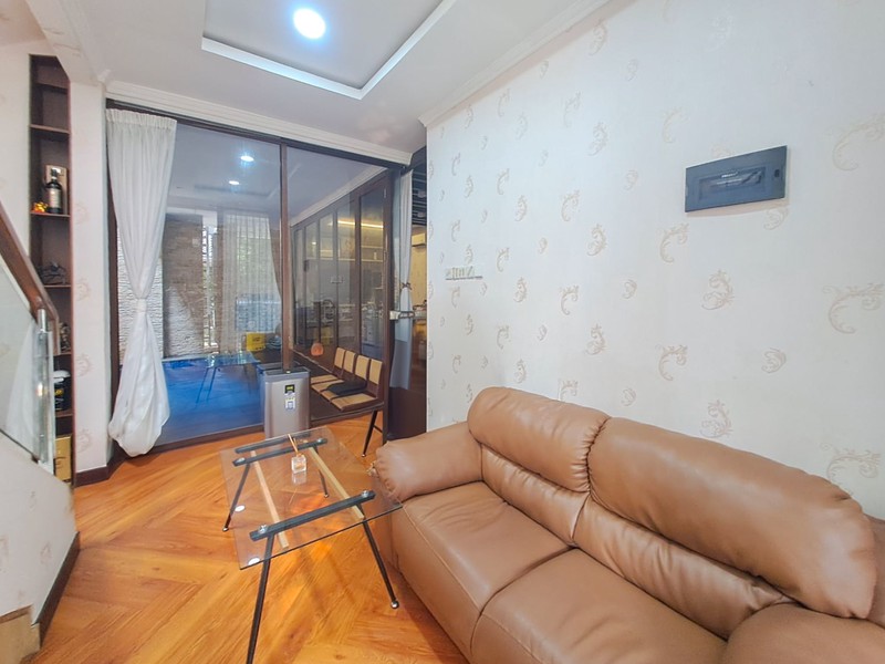 Rumah Japandi Style di Discovery Bintaro Jaya, ada Kolam Renang 