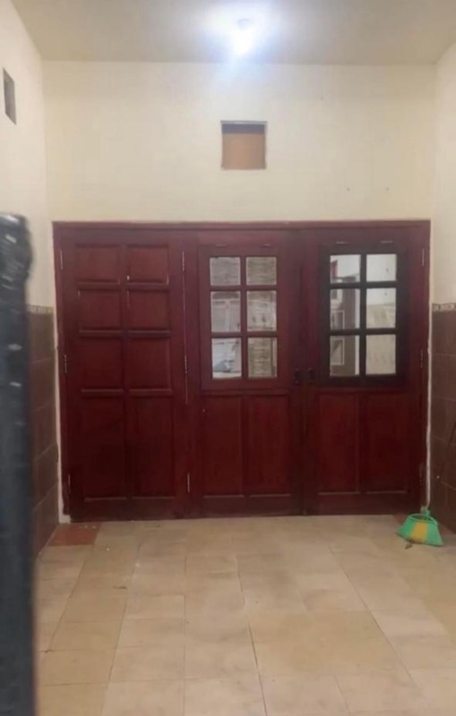 106. Rumah dijual Kebraon, Siap Huni, Terawat, Kondisi Excellent, semi furnished, MURAH !!!