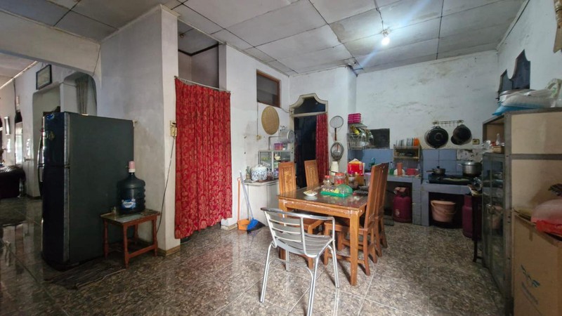 Dijual Rumah Lama Lokasi Strategis Di Kebon Baru, Tebet, Jakarta Selatan