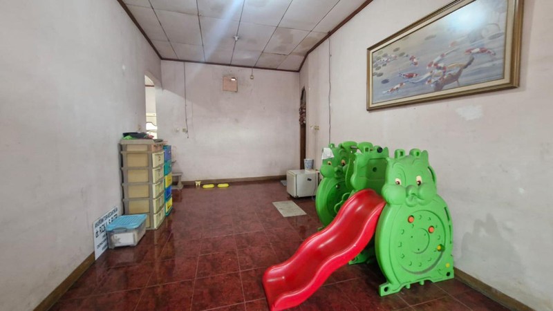 Dijual Rumah Lama Lokasi Strategis Di Kebon Baru, Tebet, Jakarta Selatan