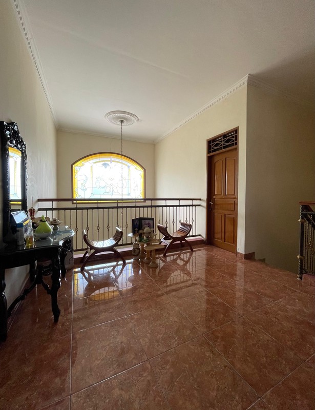 Best Price. Rumah luas Kencana Loka, BSD