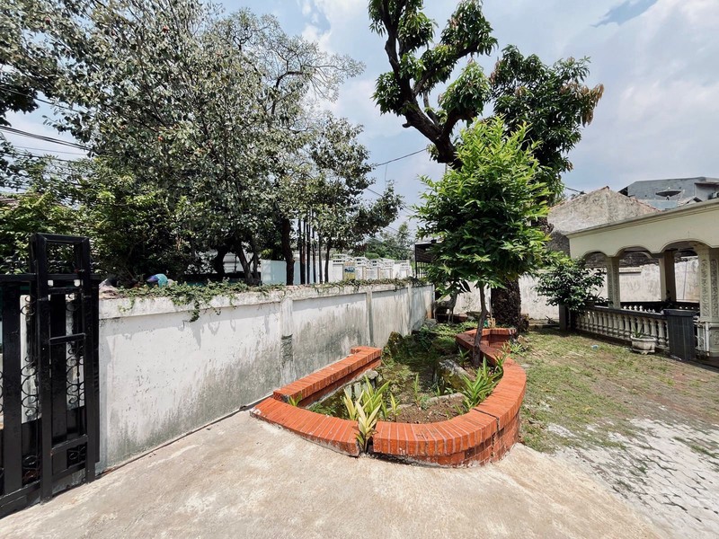 Rumah clasic keramat jati